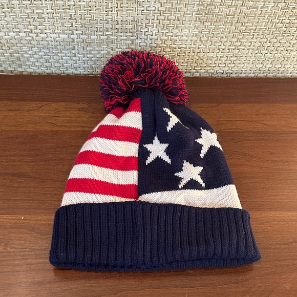 🌟2xHP🌟NWOT Strars & Stripes Red, White & Blue Acrylic Extra Large Pom Hat Unisex - Picture 2 of 8